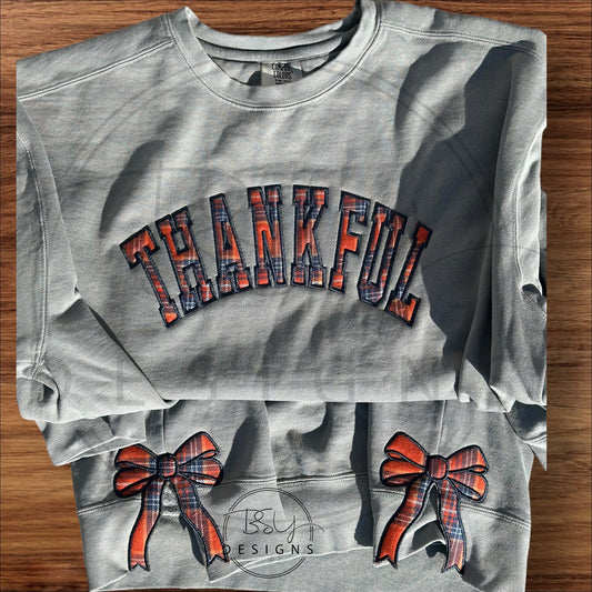 Thankful embroidery applique with or without side bows